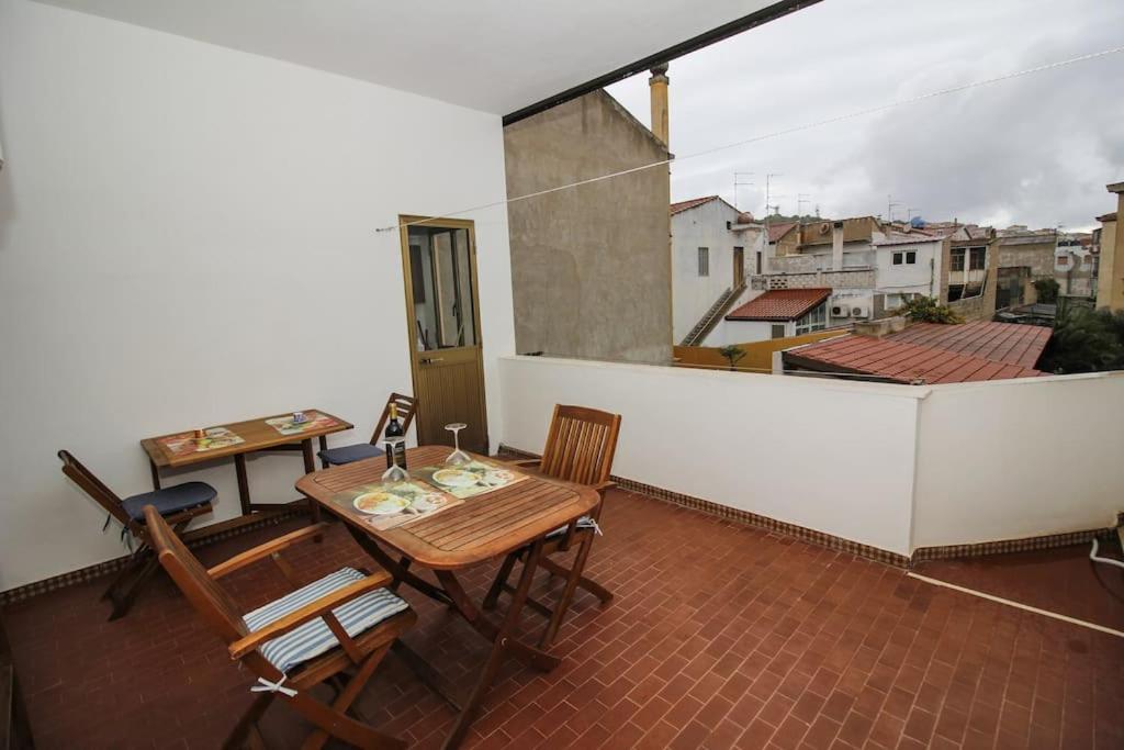Apartamento La Casa Di Carlo SantʼAntìoco Exterior foto