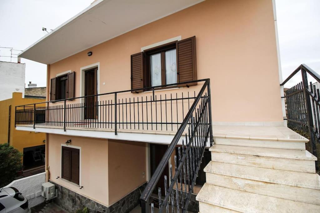 Apartamento La Casa Di Carlo SantʼAntìoco Exterior foto